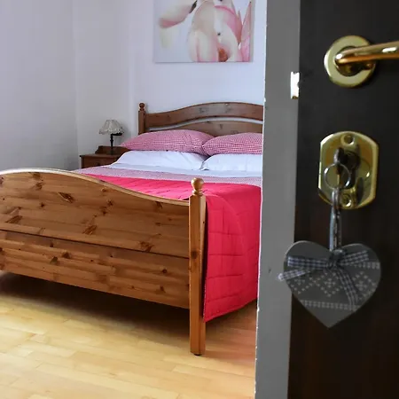 Bed and Breakfast Lauden